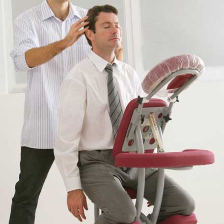 J&uuml;rgen Born Wohlf&uuml;hl-Massage, Gie&szlig;en | Mobile Massage f&uuml;r Unternehmen (Business-Massage)